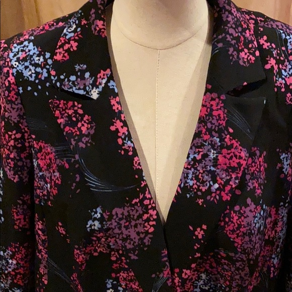 Women’s floral blazer - Picture 2 of 4